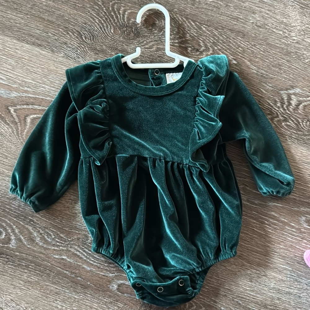 3-6 month velvet fawn green velvet bubble